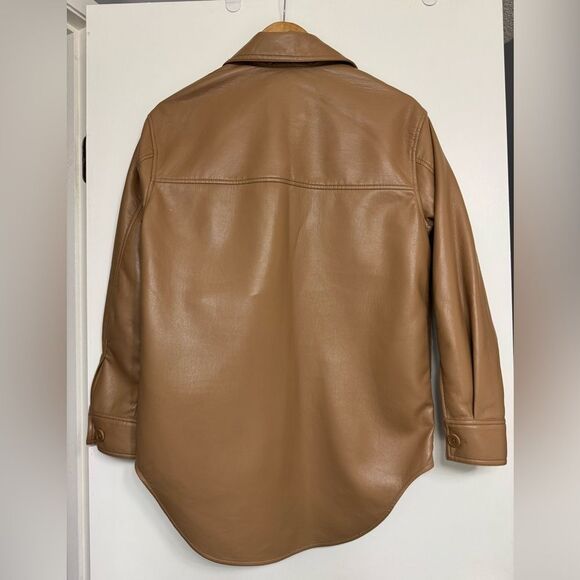 Wilfred Aritzia Camel Faux Leather Shacket XS Clean Girl Minimalist Quiet Luxury - Picture 4 of 12